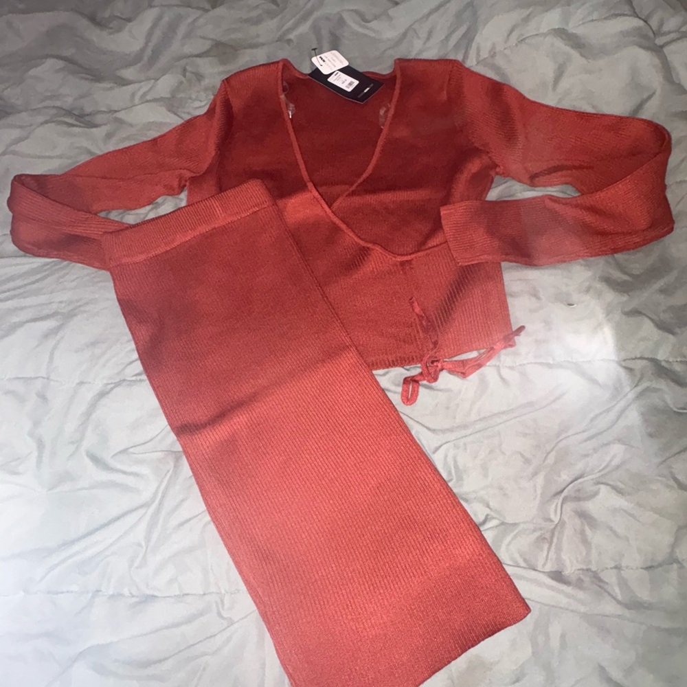 Rust Red Two-Piece Skirt Set - Picture 3 of 3